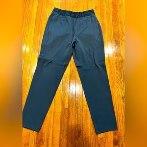 Lululemon Men’s heavyweight track pants, large, black, 30” inseam